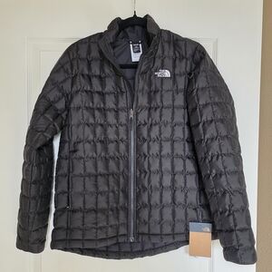 The North Face Women’s THERMOBALL™ Jacket TNF Black NWT